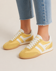 Pollen & Off White Sprinter Sneaker