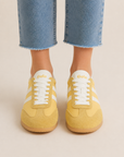 Pollen & Off White Sprinter Sneaker