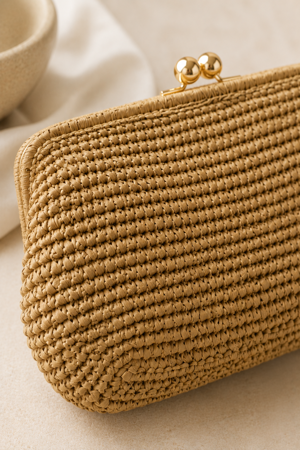 KAOPAOSHUストライプデザイン ゴールド　クラッチバッグ Khaki BC Nonna Straw Clutch – Purpose Boutique