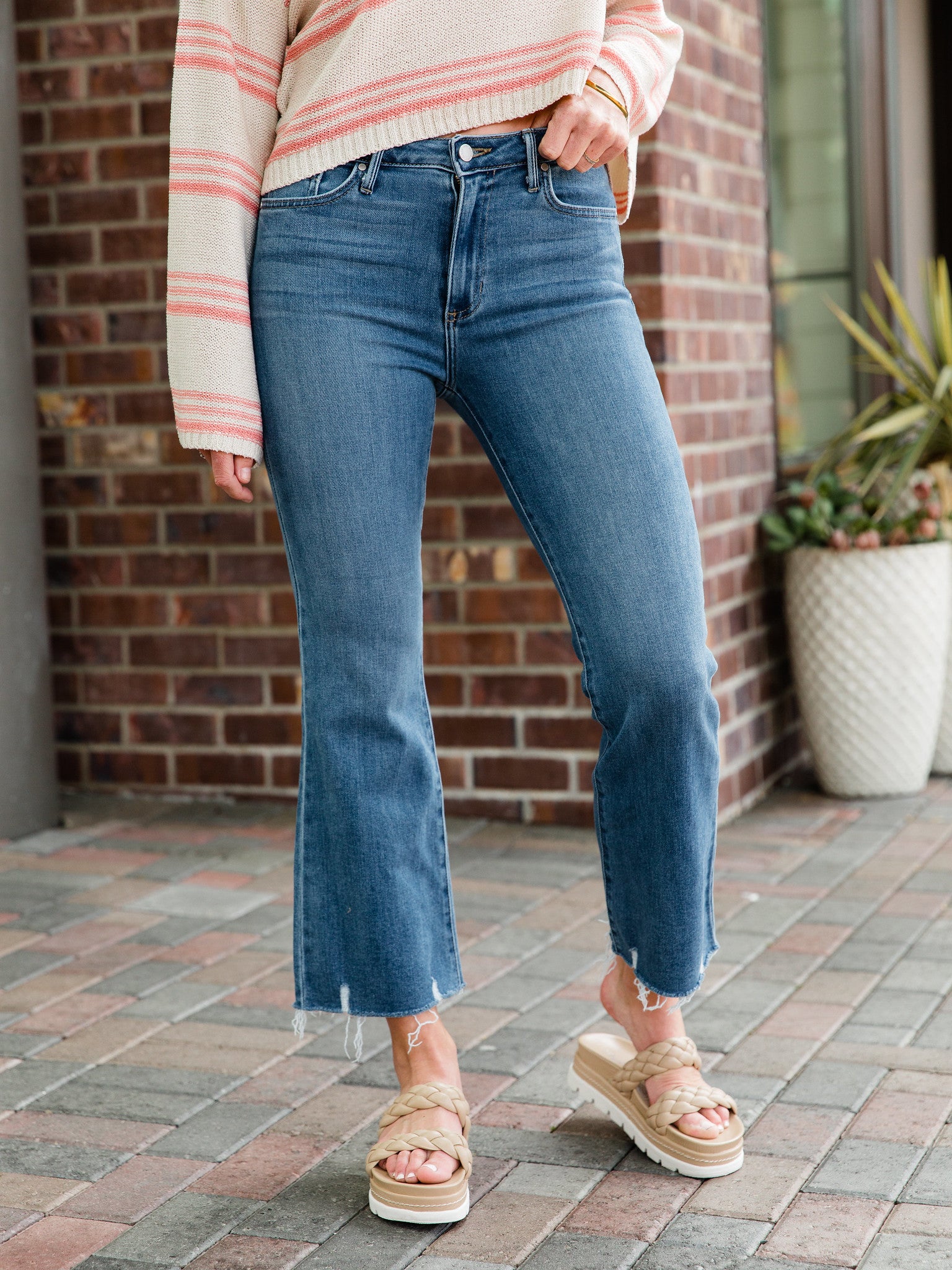 Jackie High Rise Crop Flare