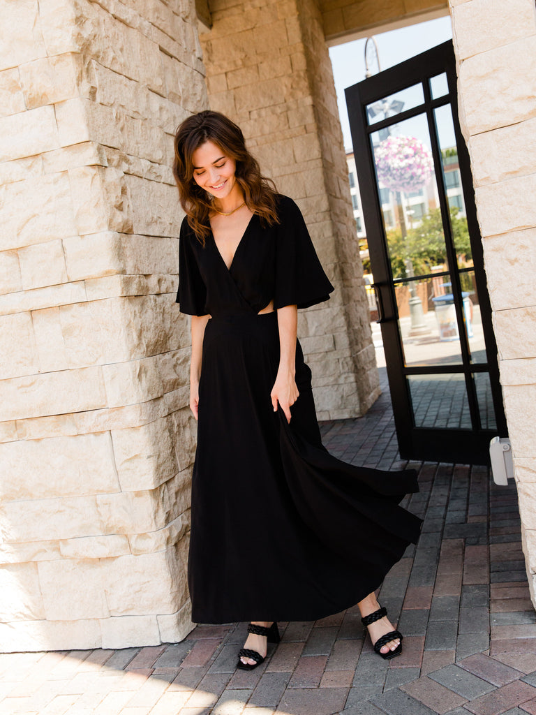 Black Iris Dress – Purpose Boutique