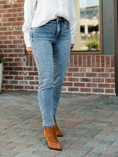 Incredible Reese High Rise Ankle Straight Jean