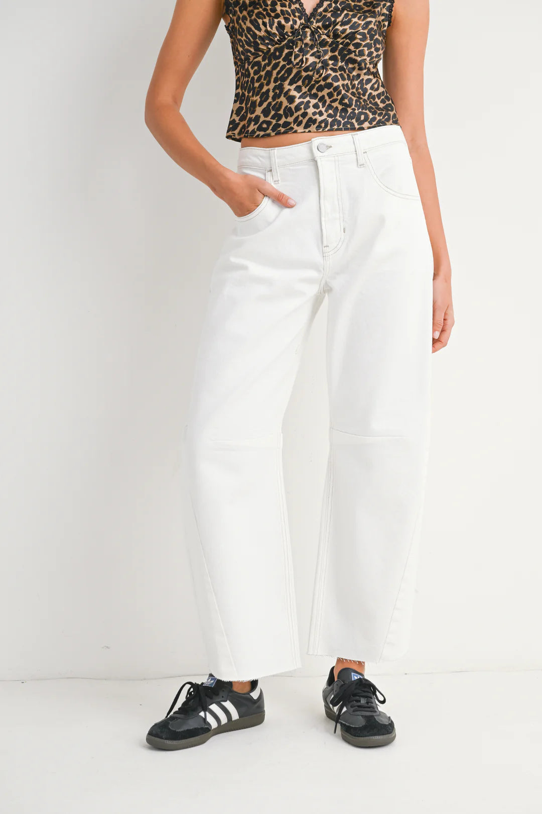 Off White Barrel Jean With Seams