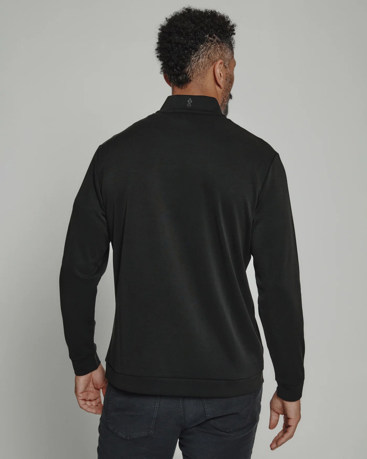 Black Rev Quarter-Zip