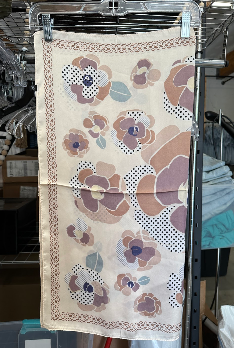 Beige Floral Daisy Scarf