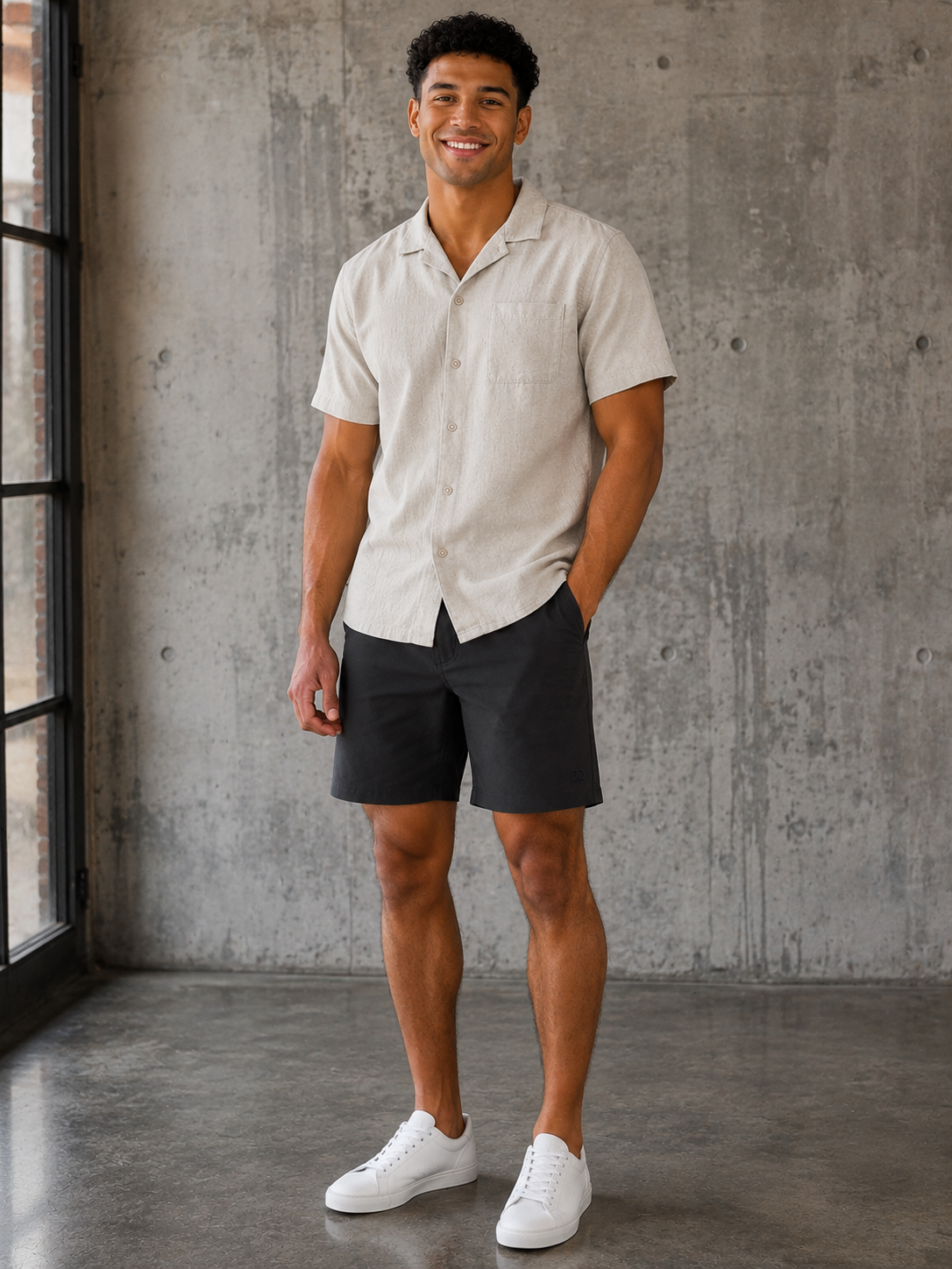 Crossroads 7" Black Short