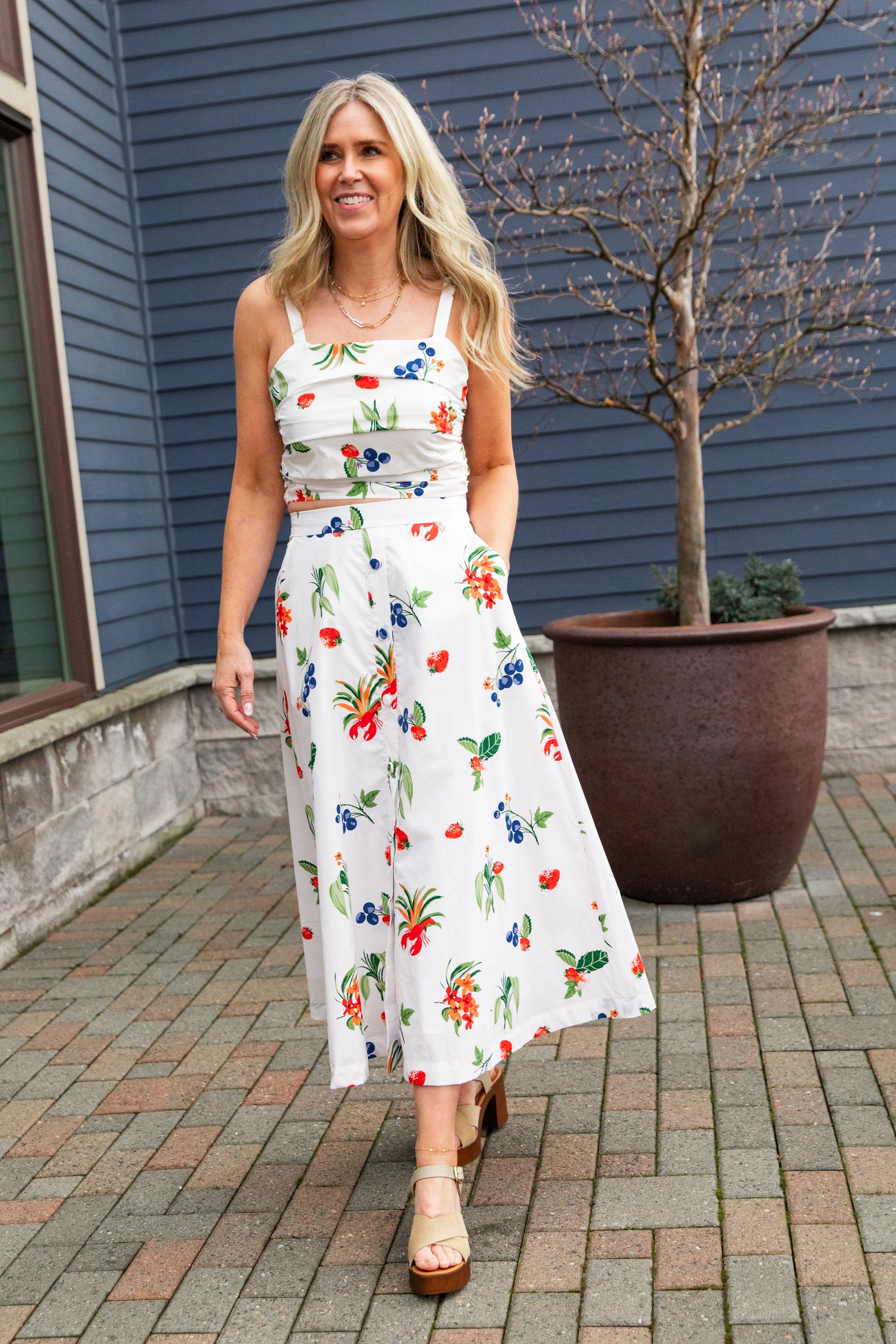 White &amp; Red Printed Poplin Midi Skirt