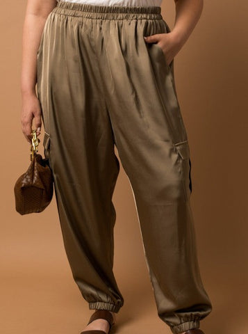 Olive Carly Pants Plus